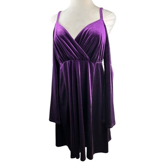 *Flawed Torrid Mini Velvet Cold Shoulder Surplice Dress Purple Size 1X No Tie - Picture 3 of 16